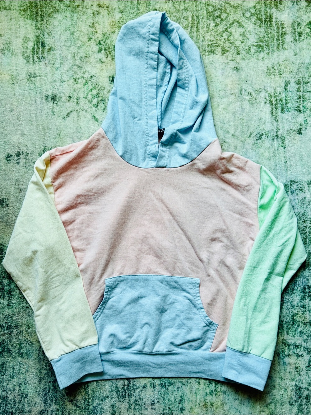 SHEIN Medium Retro Pastel Colorblock Pullover Hoodie Pink Blue 80s-style